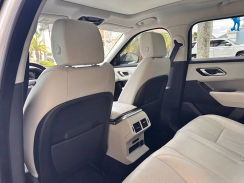 Used 2019 Land Rover Range Rover Velar S AWD/4WD image 70