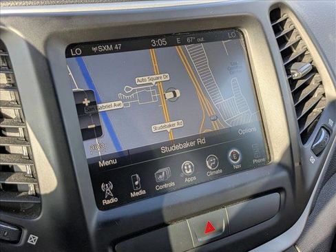 Used 2016 Jeep Cherokee Limited w/ Luxury Group image 13