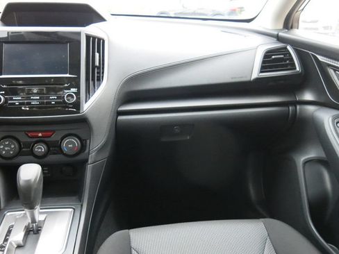 Used 2022 Subaru Impreza 2.0i Premium AWD/4WD image 21