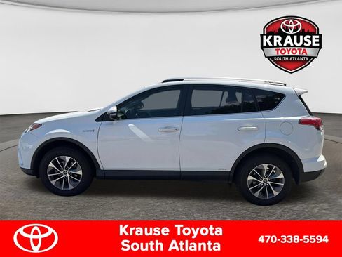 Used 2018 Toyota RAV4 XLE w/ Convenience Package AWD/4WD image 4