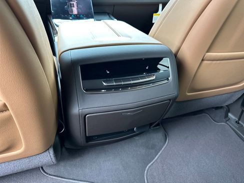 New 2026 Cadillac Escalade Luxury w/ Touring Package AWD/4WD image 25
