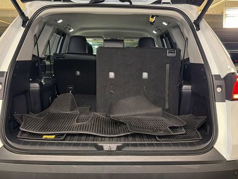 Used 2024 Toyota Grand Highlander Limited image 13