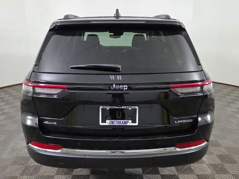 Used 2023 Jeep Grand Cherokee Laredo image 7