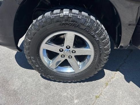 Used 2016 RAM 1500 Express AWD/4WD image 16