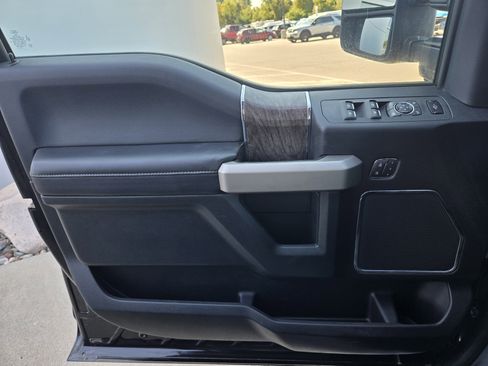 Certified 2019 Ford F250 Lariat w/ Lariat Ultimate Package image 21