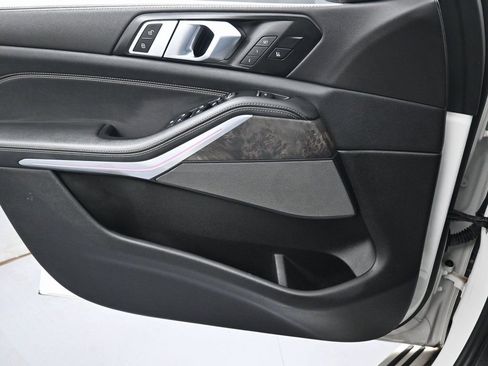 Used 2024 BMW X5 xDrive40i image 26