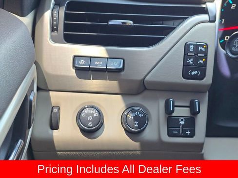 Used 2018 GMC Yukon Denali w/ Denali Ultimate Package AWD/4WD image 21