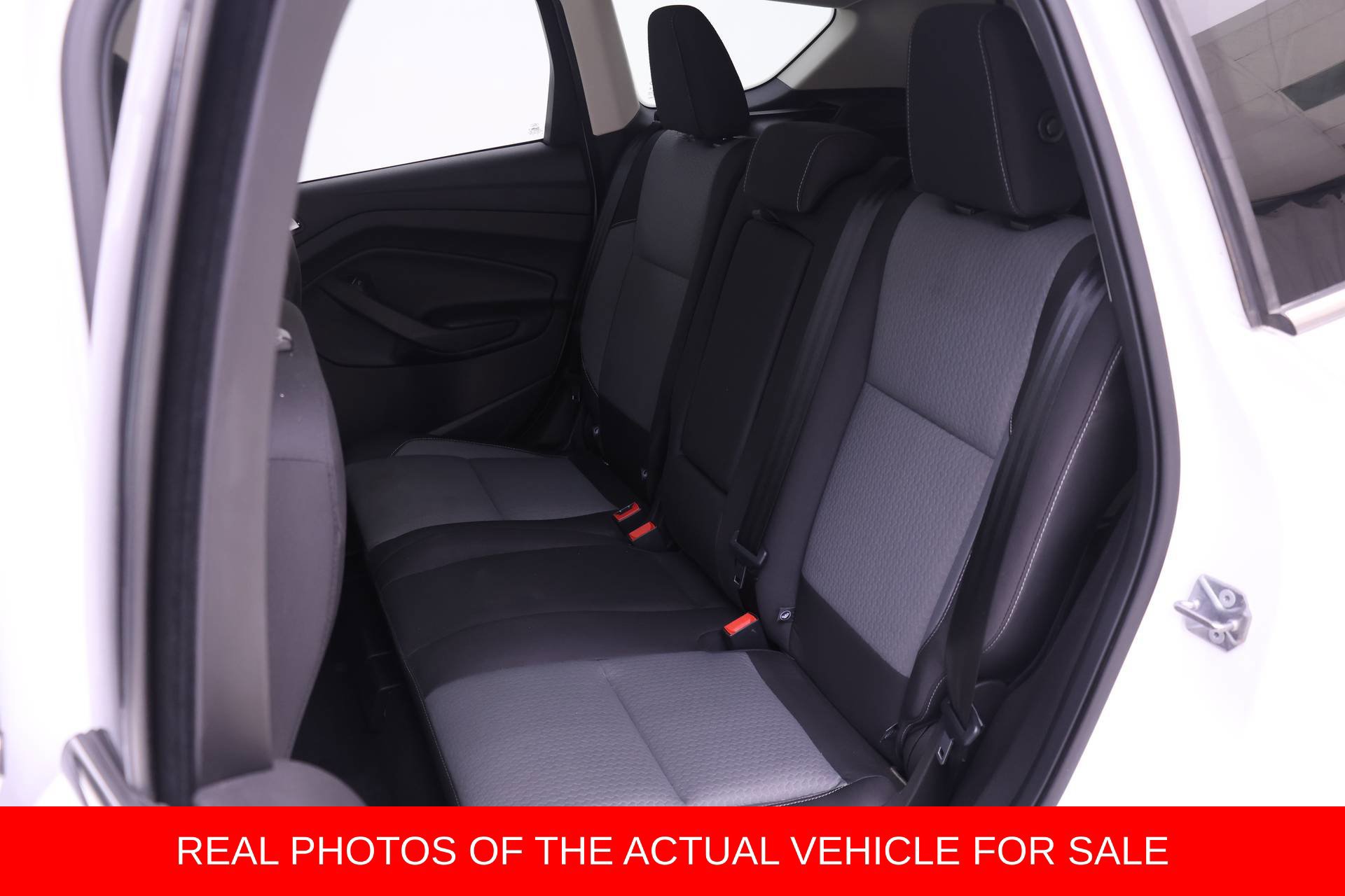 Used 2019 Ford Escape SE FWD image 10