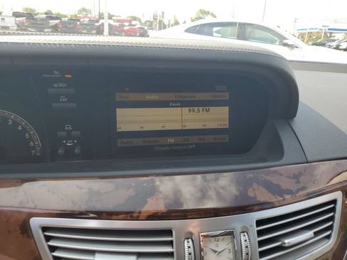 Used 2007 Mercedes-Benz S 550 image 13