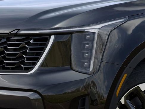 New 2025 Kia Sorento S image 10