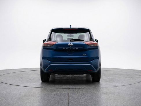 Used 2025 Nissan Rogue SV FWD image 7