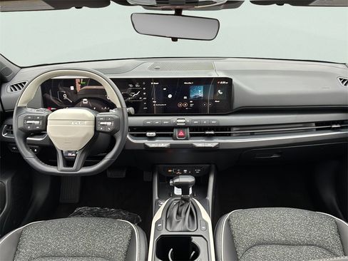 New 2025 Kia K4 GT-Line image 18