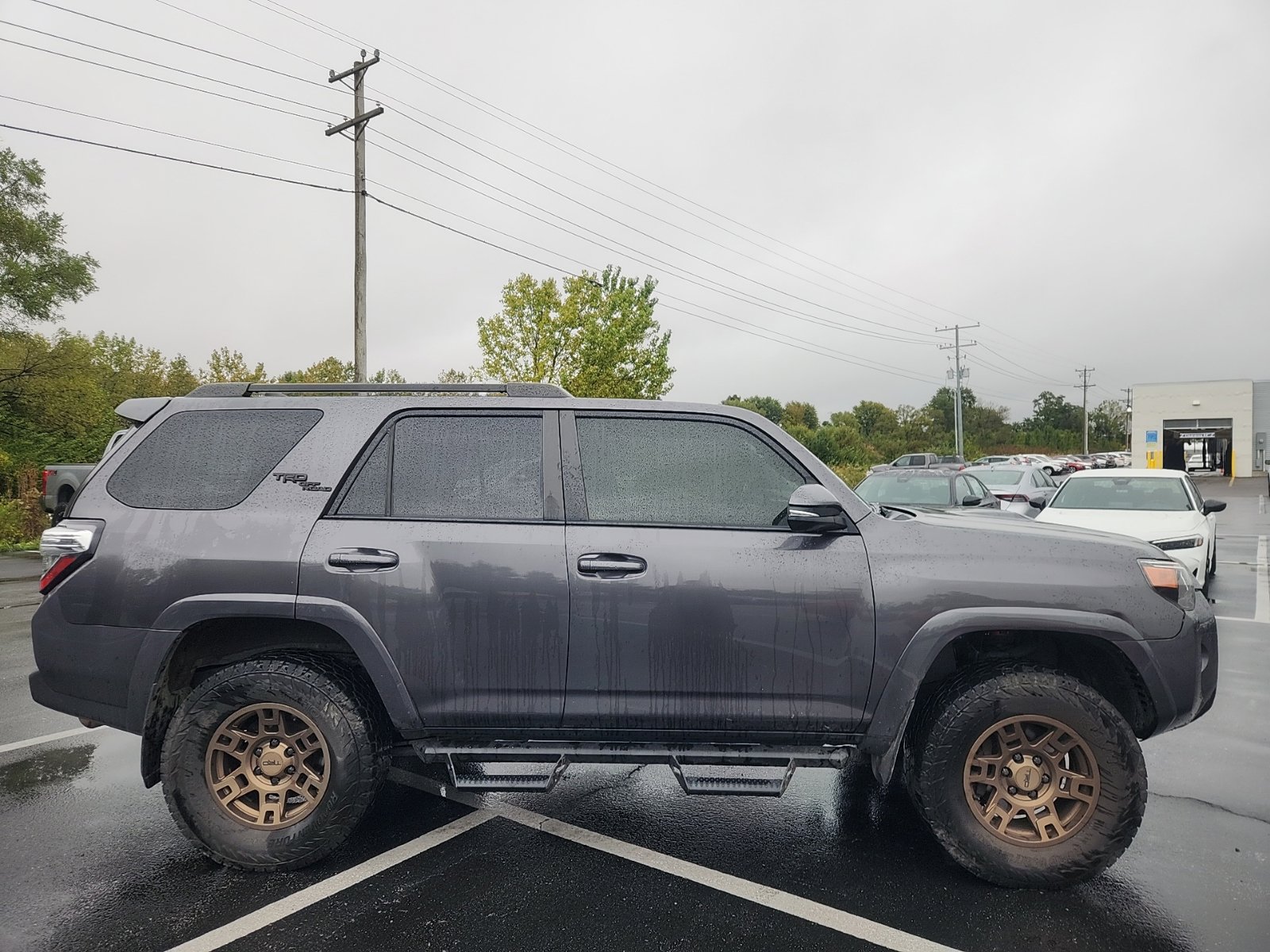 Used 2020 Toyota 4Runner TRD Off-Road Premium w/ Moonroof Package AWD/4WD image 9