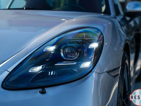 Used 2023 Porsche 718 Cayman GTS RWD image 19