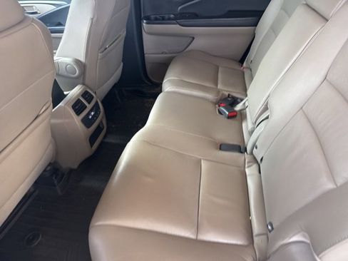 Used 2021 Honda Pilot EX-L image 2