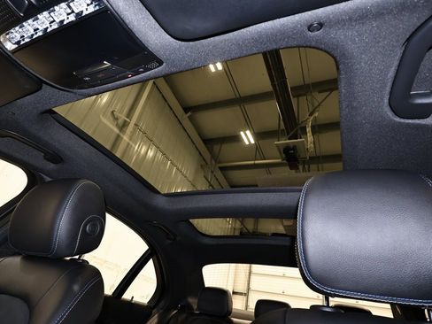 Used 2021 Mercedes-Benz C 300 4MATIC Sedan image 38