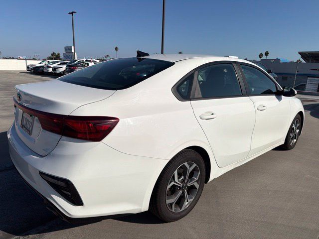 Used 2019 Kia Forte LXS FWD image 2
