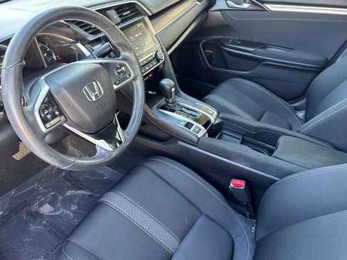 Used 2019 Honda Civic EX image 4