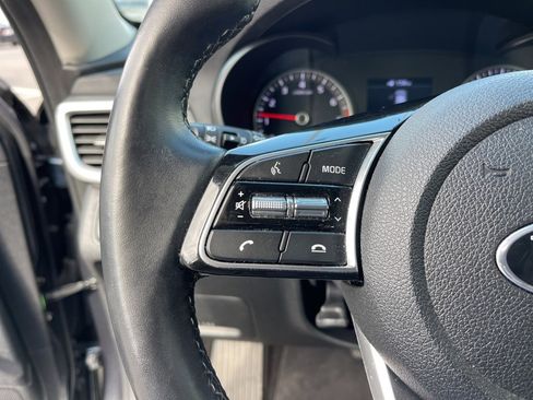 Used 2020 Kia Optima Premium image 17