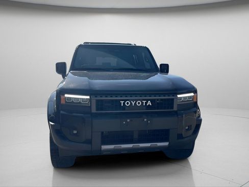 Used 2024 Toyota Land Cruiser image 3