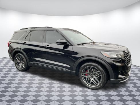 Used 2026 Ford Explorer ST AWD/4WD image 1