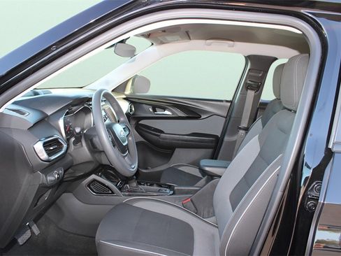 Used 2023 Chevrolet TrailBlazer LT image 14