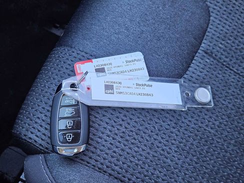 Used 2020 Hyundai Santa Fe SEL image 32