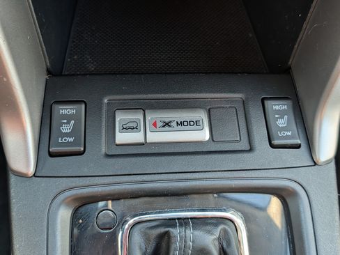 Used 2015 Subaru Forester 2.5i Touring w/ Eyesight & Navigation System AWD/4WD image 28