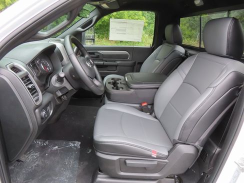 New 2026 RAM 3500 Tradesman image 24