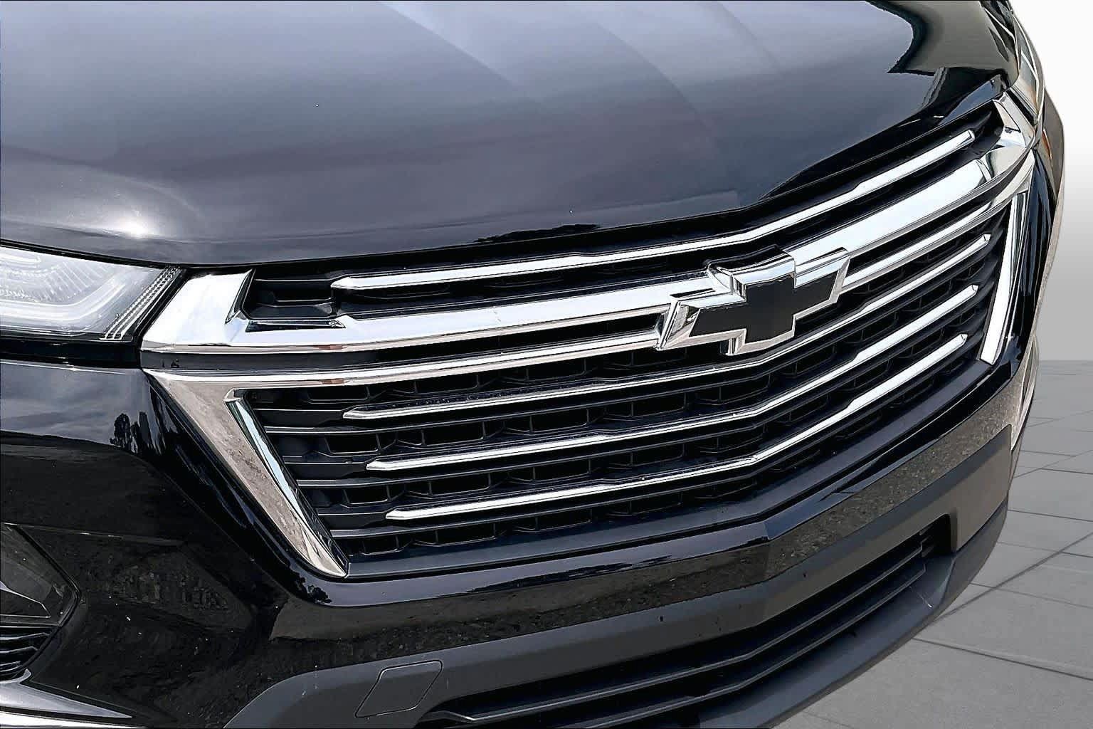 Used 2023 Chevrolet Traverse LT FWD image 30