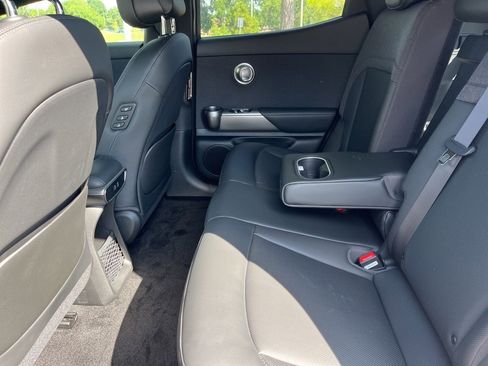 New 2024 Genesis GV60 RWD image 9