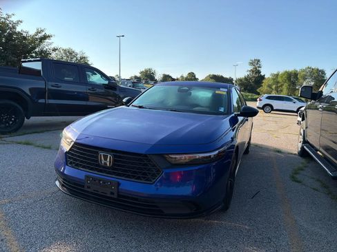 Used 2023 Honda Accord Sport image 8