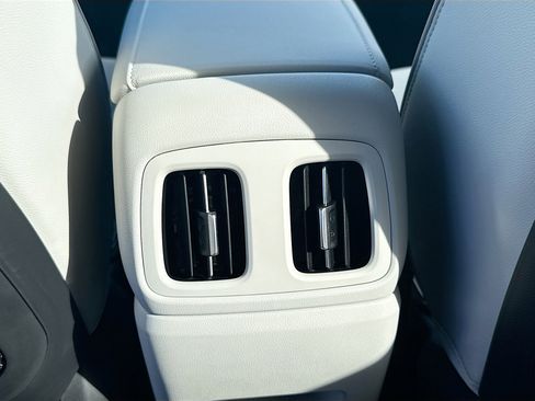 New 2026 Hyundai Tucson Limited FWD image 19