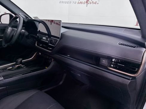 Used 2025 Toyota Grand Highlander MAX Platinum image 35