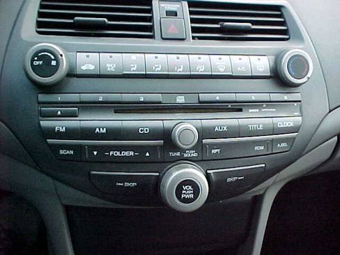 Used 2010 Honda Accord LX image 25