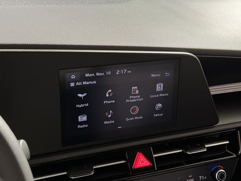 New 2026 Kia Niro LX image 18