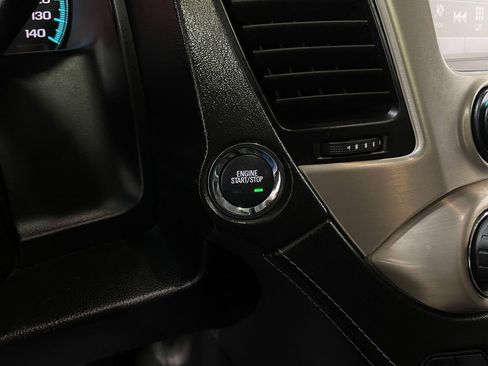 Used 2018 GMC Yukon Denali w/ Denali Ultimate Package image 23