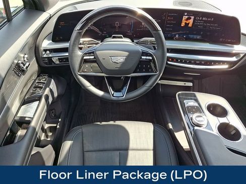 Used 2024 Cadillac Lyriq Luxury w/ LPO, Floor Liner Package AWD/4WD image 3