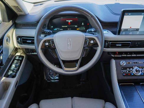 Used 2020 Lincoln Aviator Reserve w/ Equipment Group 202A image 21