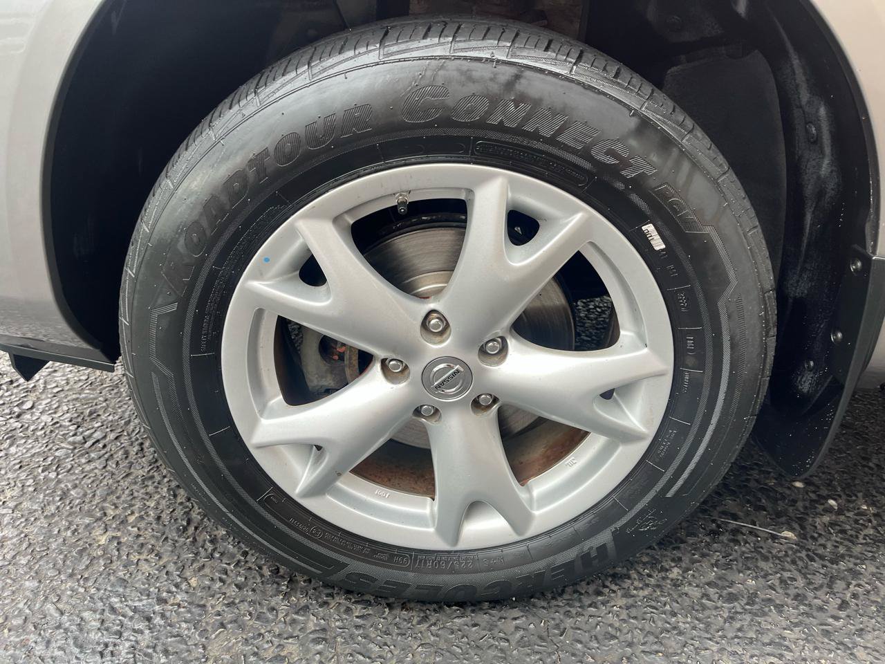 Used 2011 Nissan Rogue SV AWD/4WD image 13