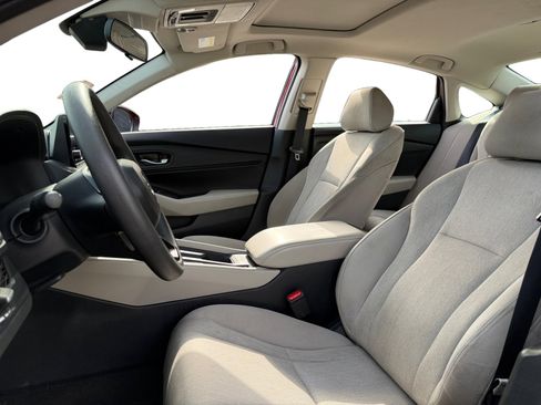 Used 2023 Honda Accord EX image 9