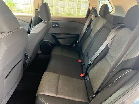 Used 2021 Nissan Rogue SV AWD/4WD image 8