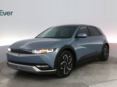 Used 2023 Hyundai Ioniq 5 SEL image 2