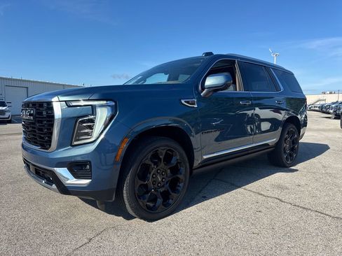 New 2026 GMC Yukon Denali w/ Denali Reserve Package AWD/4WD image 2