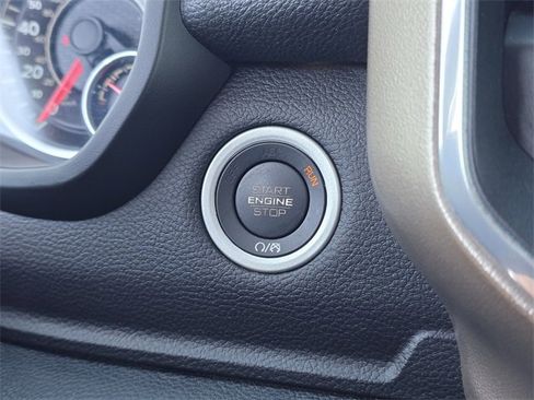 Used 2019 RAM 1500 Laramie image 42