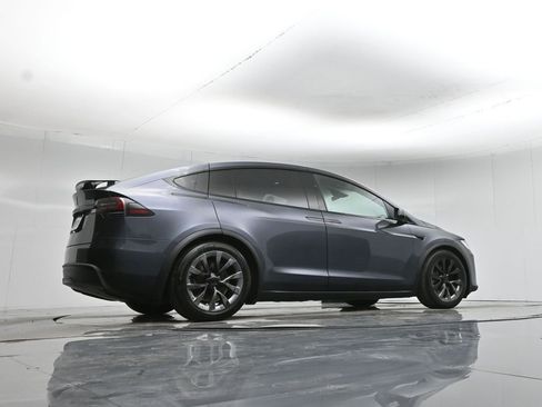 Used 2023 Tesla Model X image 50