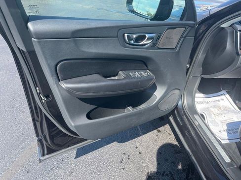 Used 2023 Volvo XC60 B5 Plus AWD/4WD image 18