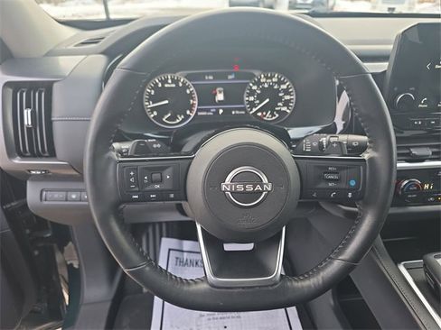 Certified 2023 Nissan Pathfinder SL w/ Black Appearance Package image 14