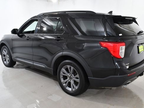 Used 2022 Ford Explorer XLT w/ Equipment Group 202A image 15