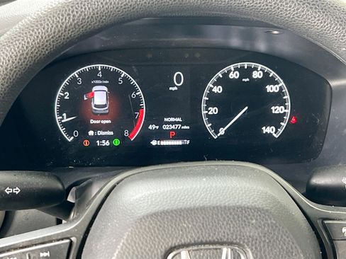 Used 2024 Honda HR-V LX image 12